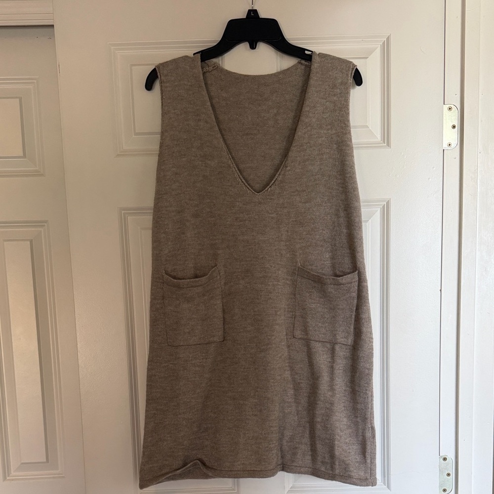 Sleeveless Tan Knit Dress with Pockets - Womens Large